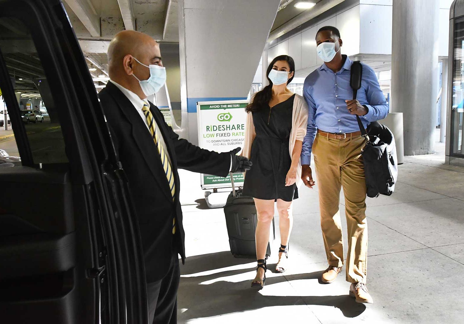 taxi_facemask_go-airport